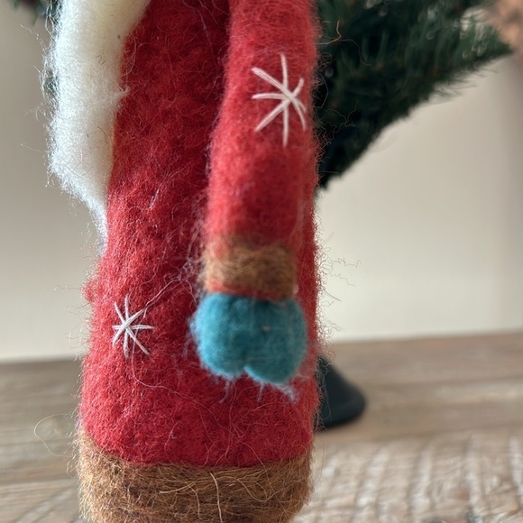 Wool Felt Santa w/Red Hat - Picture 11 of 13